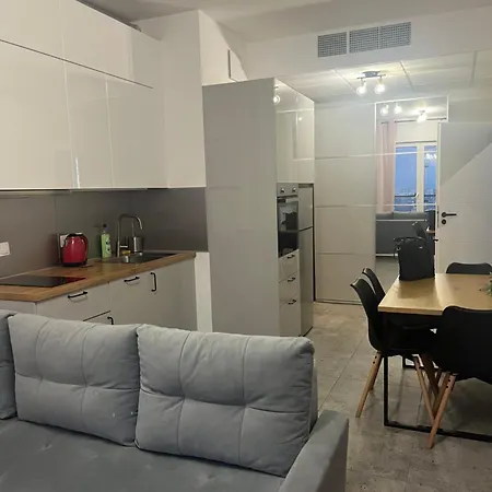 Tower * Βαρσοβία